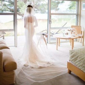 ROMONA KEVEZA WEDDING DRESS